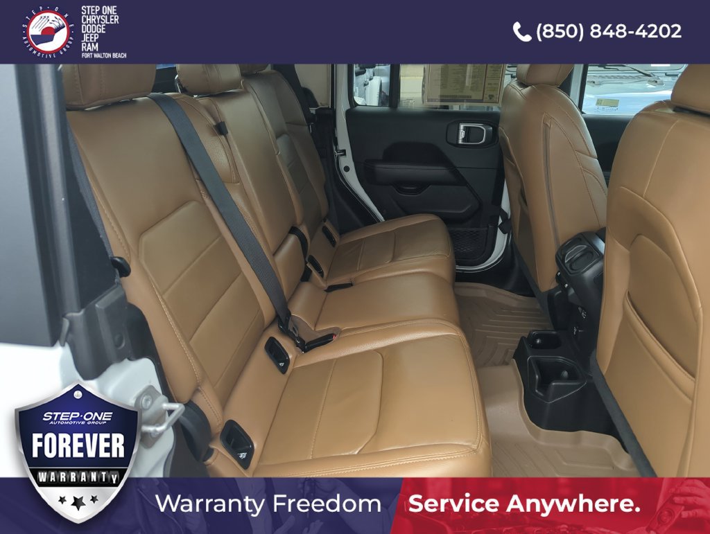Used 2022 Jeep Gladiator Overland w/ Popular Equipment Package AWD/4WD image 30
