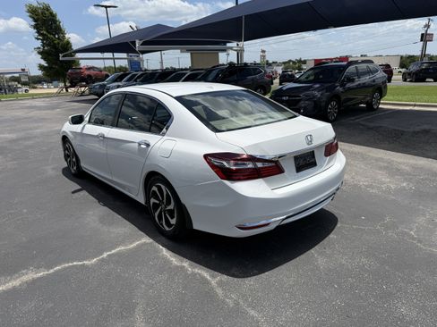 Used 2016 Honda Accord EX-L image 5