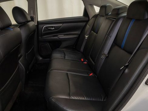 Used 2018 Nissan Altima 2.5 SR w/ SR Special Edition image 8