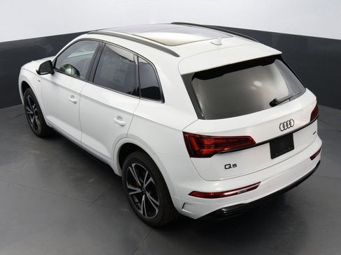 Certified 2025 Audi Q5 2.0T Premium Plus w/ Premium Plus Package image 44