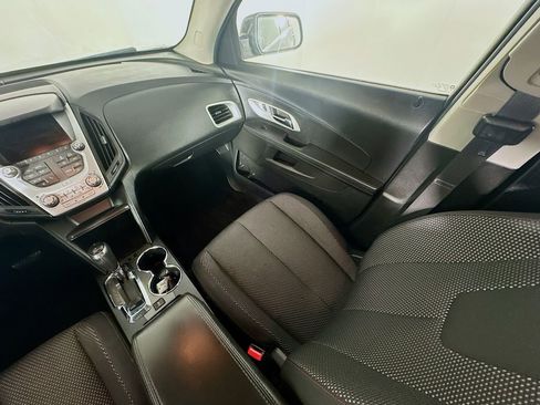 Used 2016 Chevrolet Equinox LT w/ Convenience Package image 11