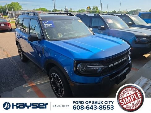 Certified 2025 Ford Bronco Sport Outer Banks w/ Outer Banks Tech Package+ AWD/4WD image 1