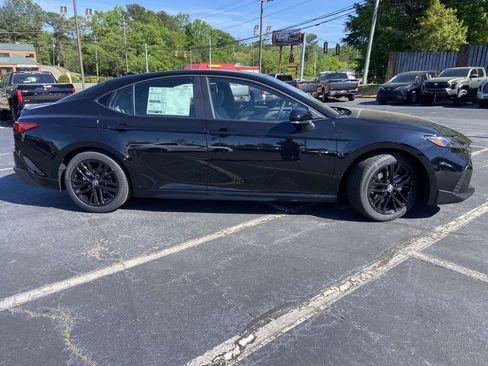 New 2026 Toyota Camry SE w/ Convenience Package image 2