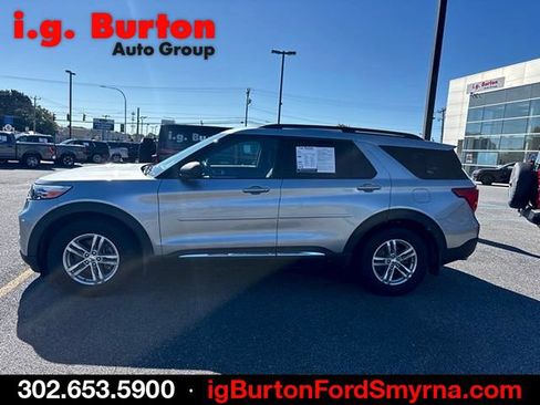 Used 2022 Ford Explorer XLT w/ Class IV Trailer Tow Package RWD image 5