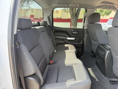Used 2018 Chevrolet Silverado 1500 LT w/ All Star Edition RWD image 29