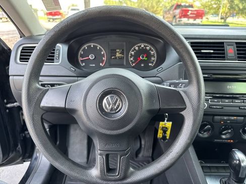 Used 2013 Volkswagen Jetta S FWD image 14