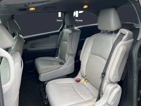Used 2018 Honda Odyssey Elite image 13