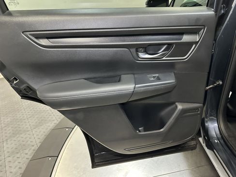 Used 2025 Honda CR-V EX image 30