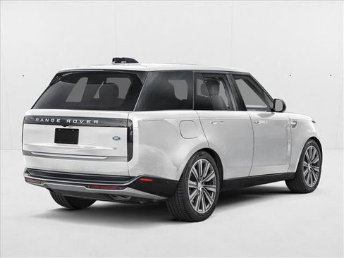 New 2026 Land Rover Range Rover Long Wheelbase SE AWD/4WD image 2