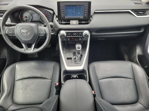 Used 2021 Toyota RAV4 XLE Premium FWD image 12