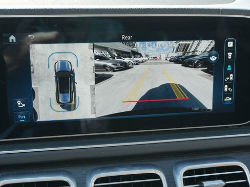 Certified 2024 Mercedes-Benz GLS 450 4MATIC image 21