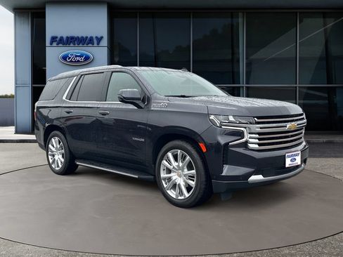 Used 2024 Chevrolet Tahoe High Country w/ Advanced Technology Package AWD/4WD image 3