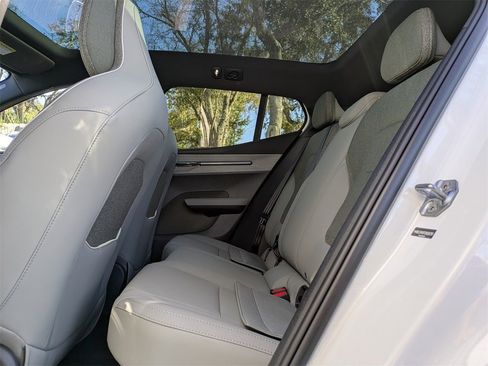 New 2026 Volvo EX30 Plus w/ Climate Package image 18