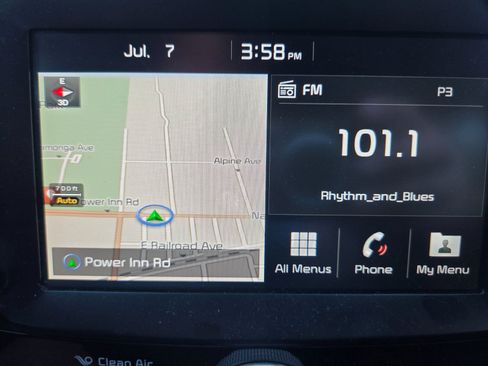 Used 2019 Kia Soul + FWD image 17