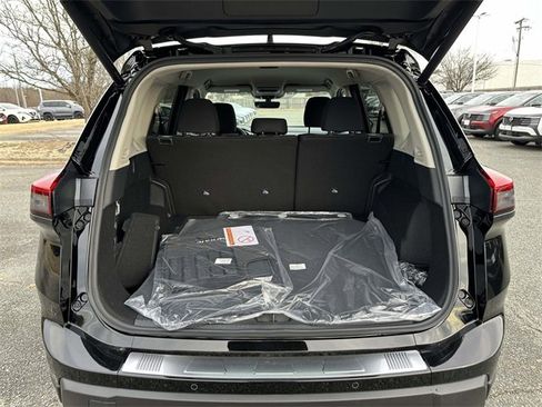 New 2026 Nissan Rogue SV image 12