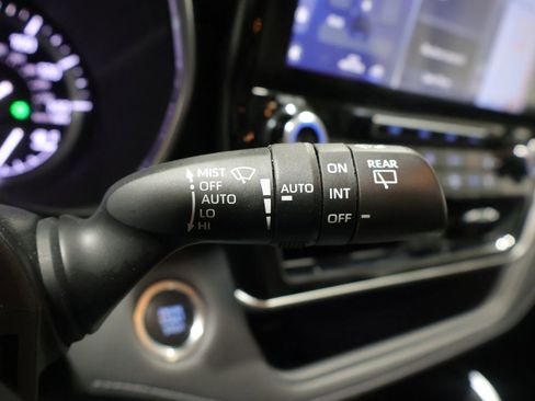 Used 2020 Toyota Highlander Platinum AWD/4WD image 36