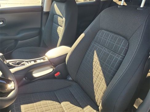 New 2026 Honda HR-V LX image 8