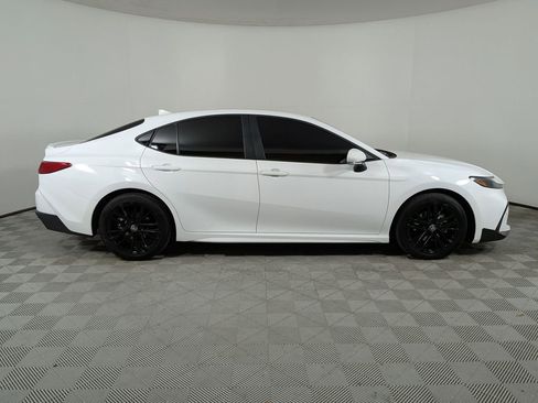 Used 2026 Toyota Camry SE w/ Convenience Package FWD image 2