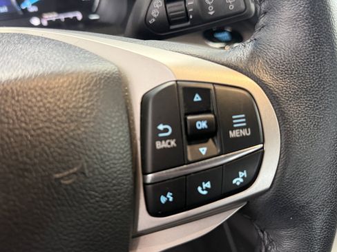 Used 2023 Ford Explorer XLT w/ Equipment Group 202A AWD/4WD image 18