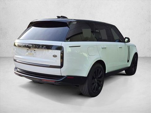 Used 2023 Land Rover Range Rover SE AWD/4WD image 5