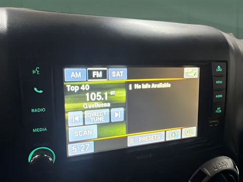 Used 2014 Jeep Wrangler Unlimited Sahara w/ Connectivity Group AWD/4WD image 20