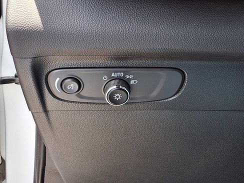 Used 2023 Buick Envision Preferred FWD image 17