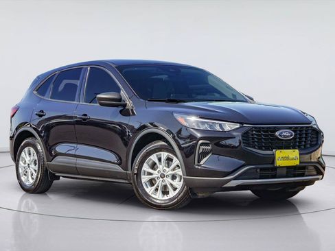 Certified 2025 Ford Escape Active FWD image 1