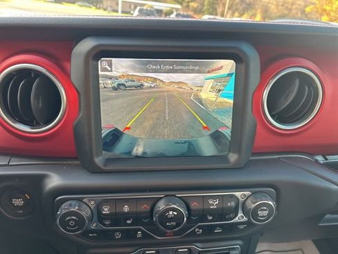 Used 2020 Jeep Gladiator Rubicon image 15
