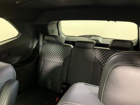 New 2026 GMC Acadia Denali w/ Super Cruise Package image 25