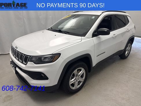 Used 2024 Jeep Compass Latitude AWD/4WD image 5