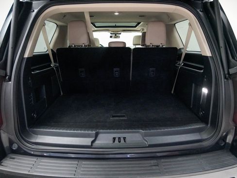 Used 2022 Ford Expedition Max Limited image 12