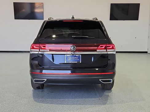 Used 2024 Volkswagen Atlas SE FWD image 7