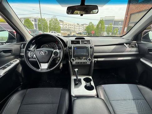 Used 2012 Toyota Camry SE image 23