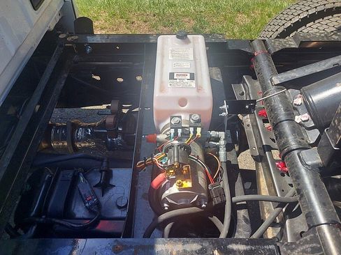 New 2026 Ford F550 4x4 Regular Cab Super Duty image 11