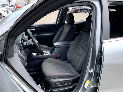 Used 2023 Chevrolet Equinox LT AWD/4WD image 8