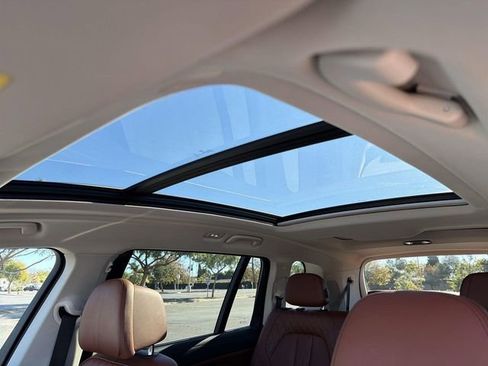 Used 2023 BMW X7 xDrive40i image 6