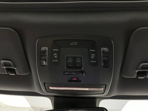 Used 2021 Toyota Sienna XSE w/ XSE Plus Package AWD/4WD image 24