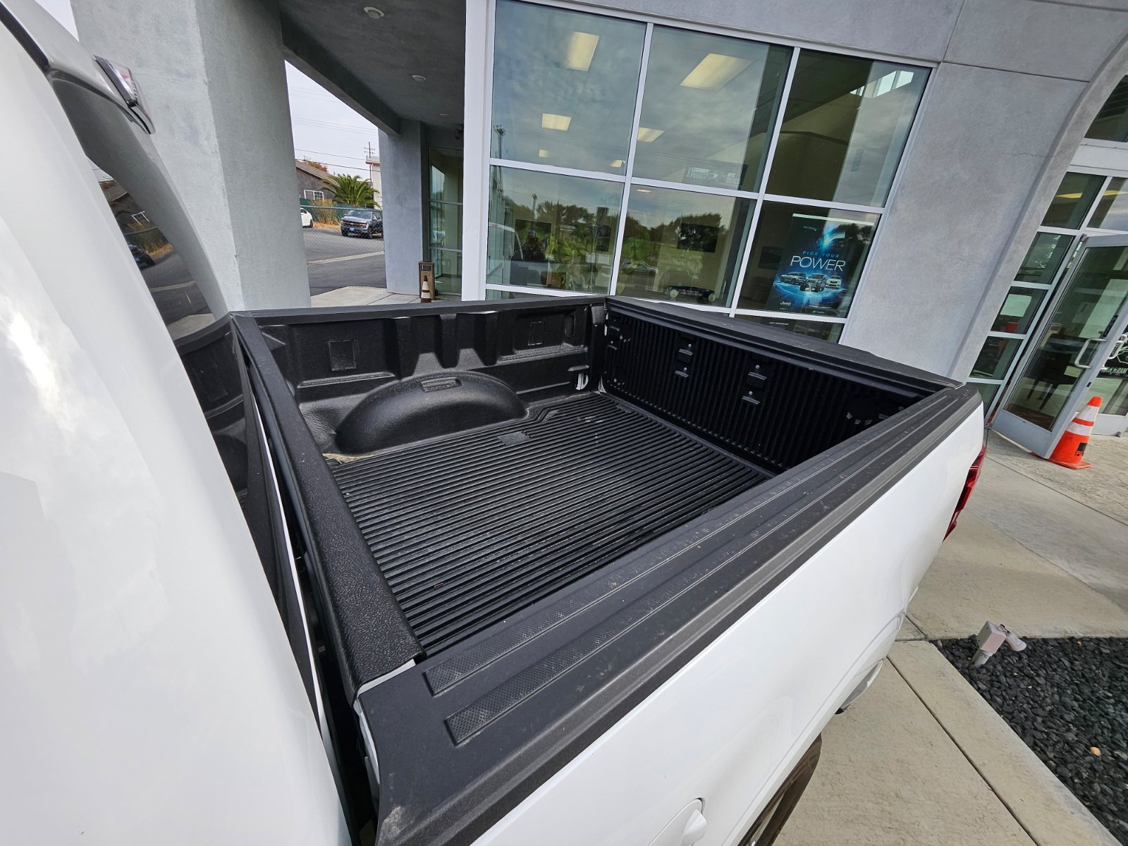 Used 2025 Ford F150 XLT w/ Equipment Group 301A Standard RWD image 11