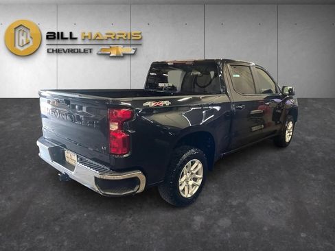 Used 2023 Chevrolet Silverado 1500 LT AWD/4WD image 2