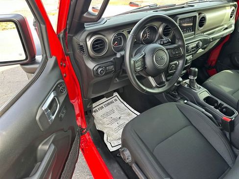 Used 2021 Jeep Wrangler Sport S image 30