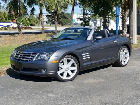 Used 2005 Chrysler Crossfire Limited image 10