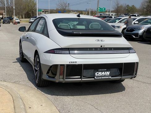 New 2025 Hyundai Ioniq 6 SEL RWD image 5
