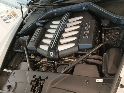 Used 2011 Rolls-Royce Ghost RWD image 18