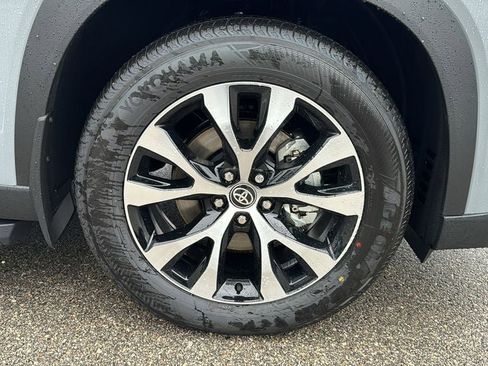 New 2026 Toyota Grand Highlander AWD Hybrid image 12