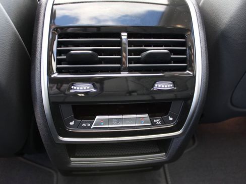 New 2026 BMW X7 xDrive40i image 39