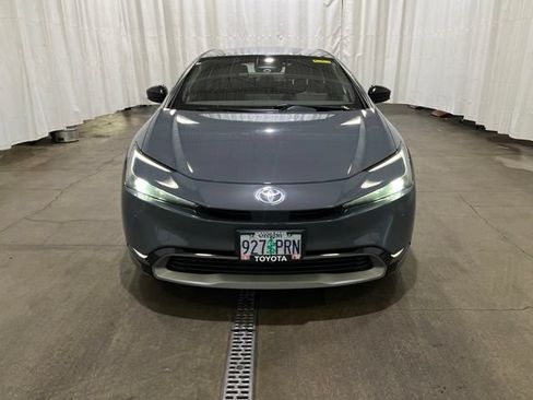Used 2024 Toyota Prius Limited AWD/4WD image 9