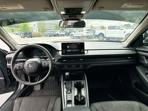 Used 2024 Honda Accord EX image 3