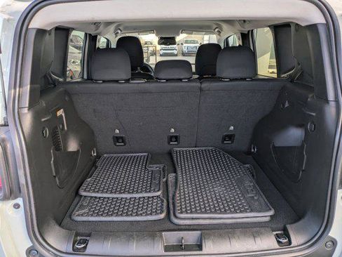 Certified 2023 Jeep Renegade Trailhawk image 11