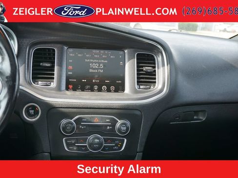 Used 2015 Dodge Charger SXT w/ AWD Plus Group image 12