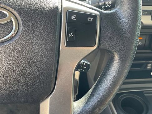Used 2013 Toyota 4Runner SR5 RWD image 13
